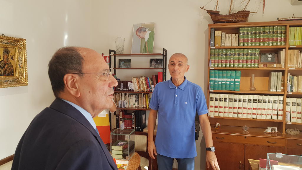 Il Presidente della regione Siciliana Renato Schifani durante la visita della casa museo